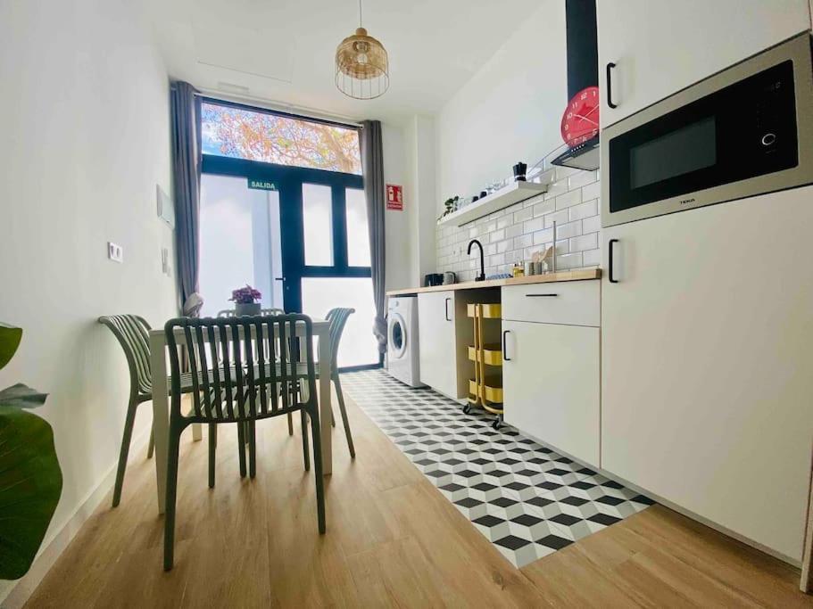 Nice & Cozy Flat Close The Beach Valência Exterior foto